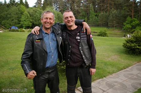 Baikerių naktys 2011 - reportažas iš renginio www.autoreviu.lt